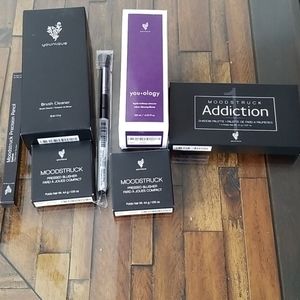 Lot of Younique makeup